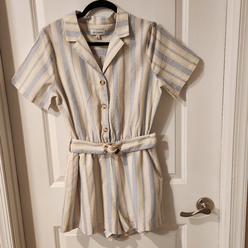 Lost + Wander Romper Size Medium